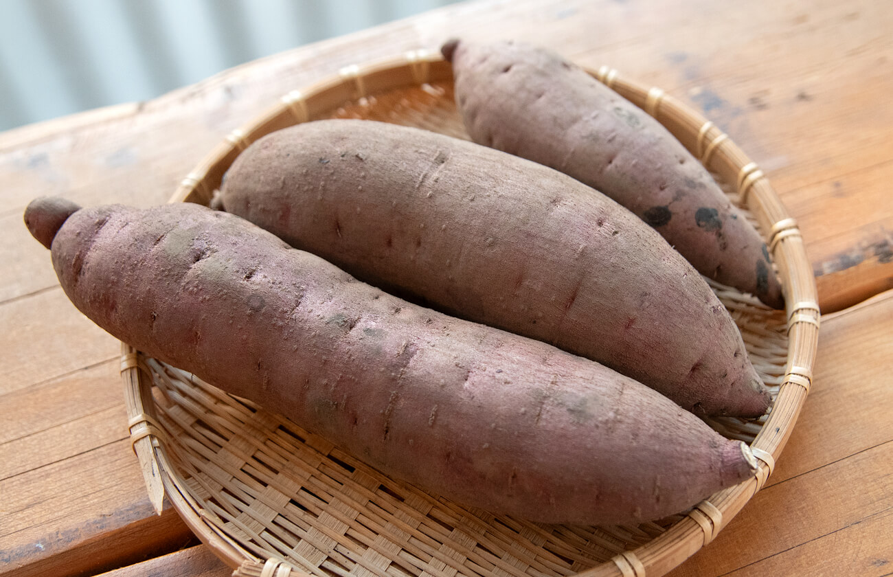 むらかみ農園の自然栽培さつまいも（紅はるか）1kg - 自然派きくち村