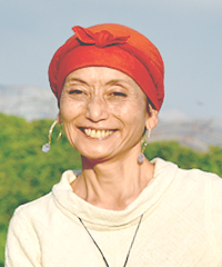 中島デコさん